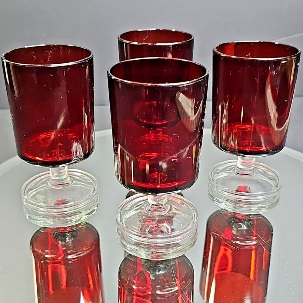 Set of 4 Luminarc Arcoroc Cavalier Of France Ruby Red Cordial Glasses